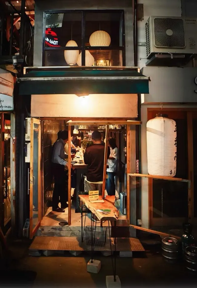 출처: Gourmet-calendar.com /도쿄 나카메구로 술집 추천 | 현지인만 가는 힙한 스탠딩바 SANYA & Another8 Corner (+시부야에서 10분)