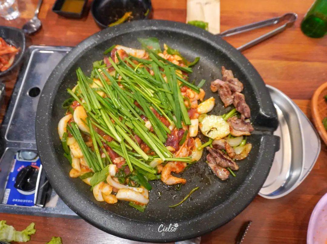 Spicy duck cooking