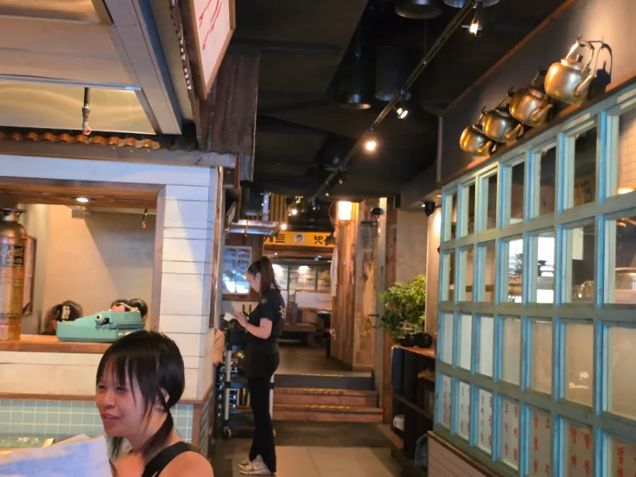 Inside Daldongnae Ottawa