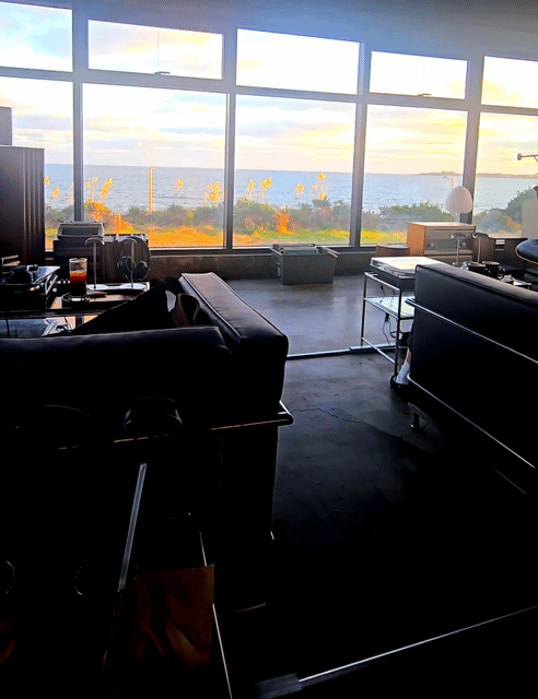 Relaxed cafe atmosphere