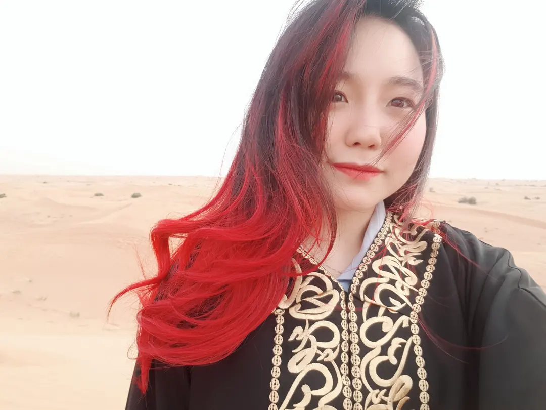 두바이 더위보다 더 빨간 내 머리색