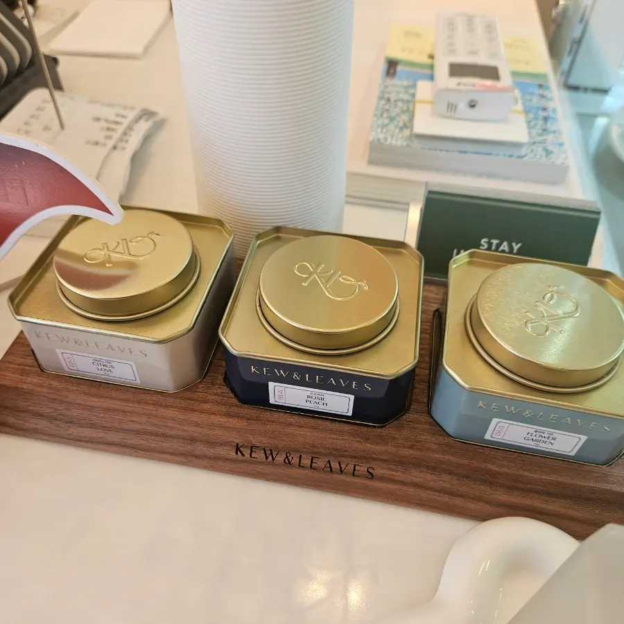 Assorted loose teas for sampling