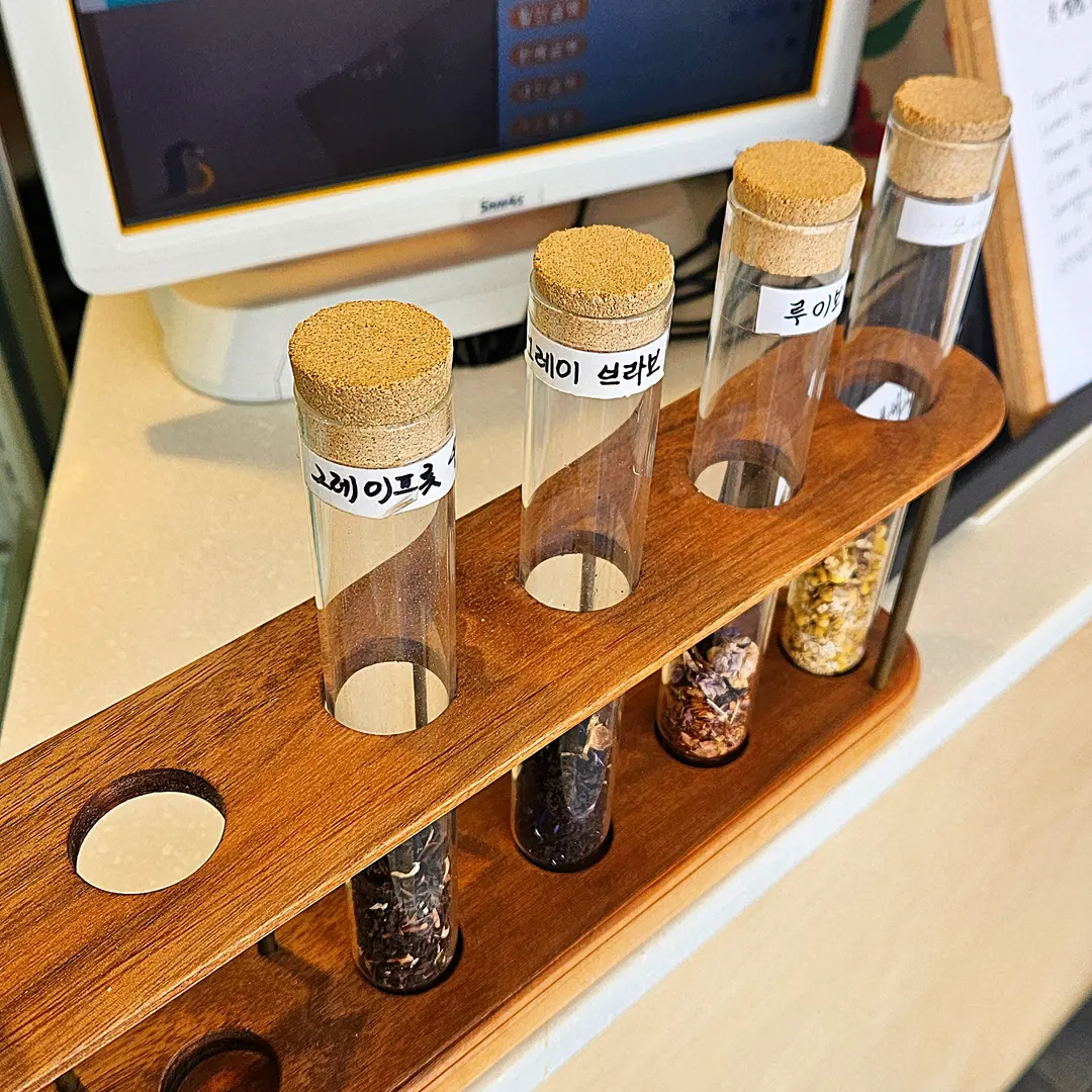 Order counter at La Scala