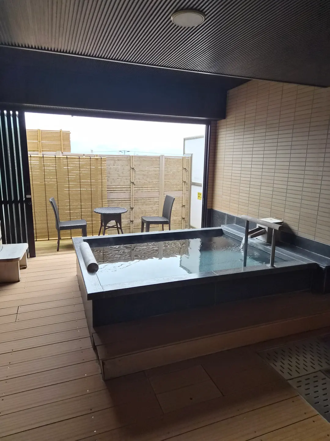 Dogo Prince Hotel onsen
