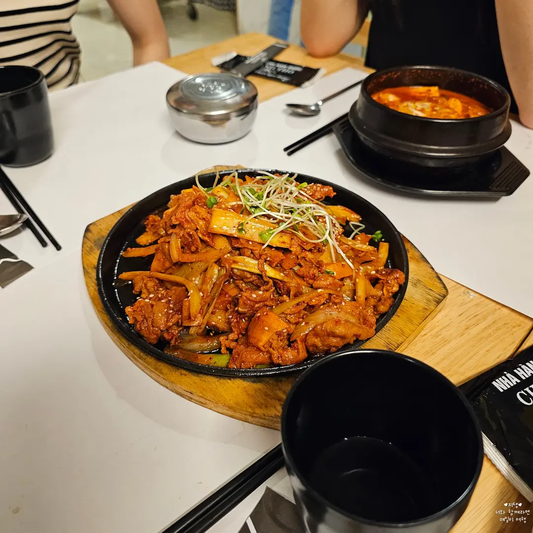 豚肉炒め