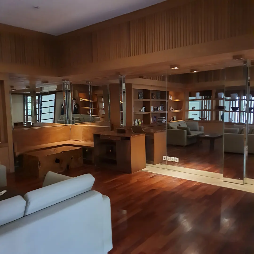 Ubud Village Hotel圖書室