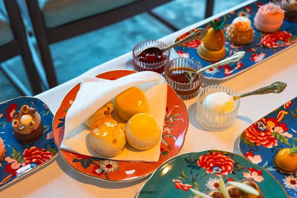 Capella Bangkok Afternoon Tea Pastry Close-up