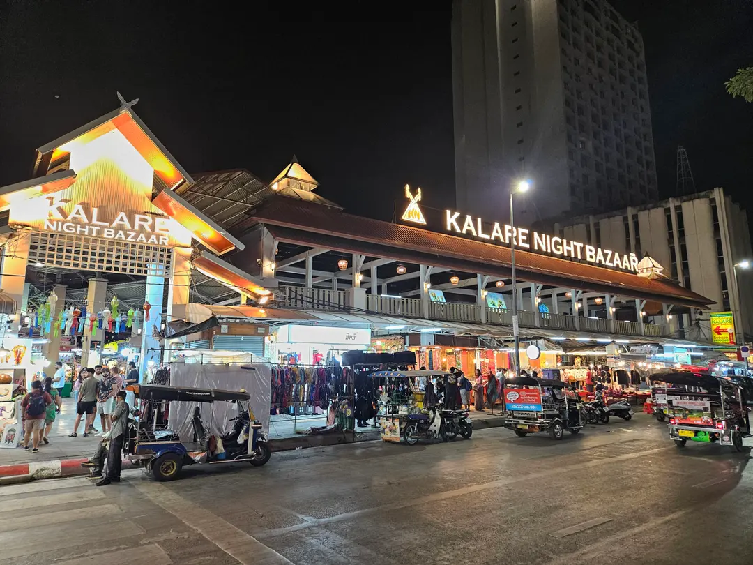清邁長康路夜市招牌