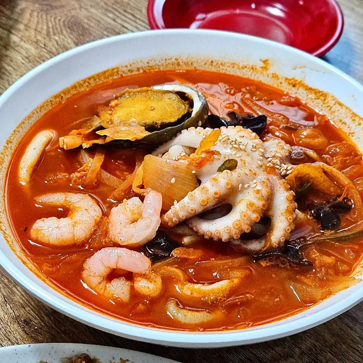 盈德下渚海水浴場海景美食：下渚飯店外帶早餐開箱
