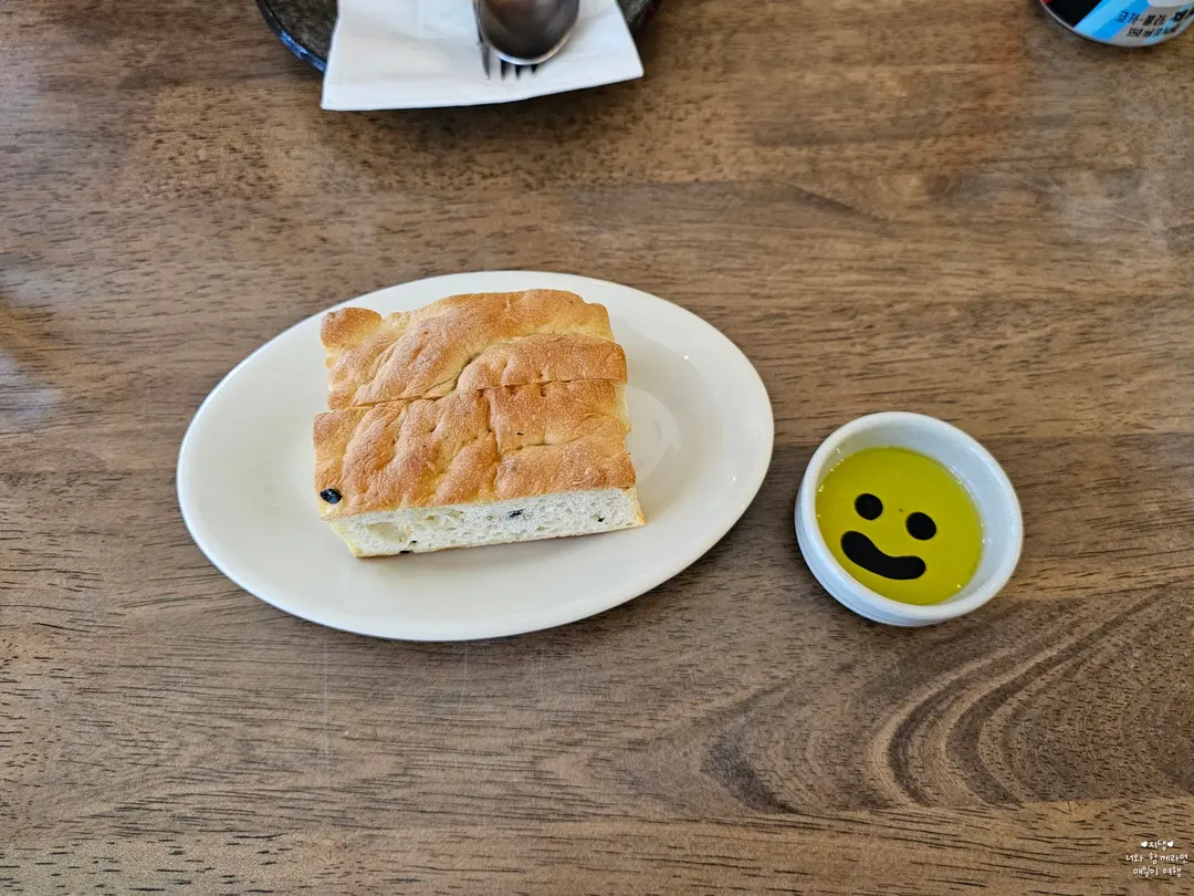 Warm focaccia bread