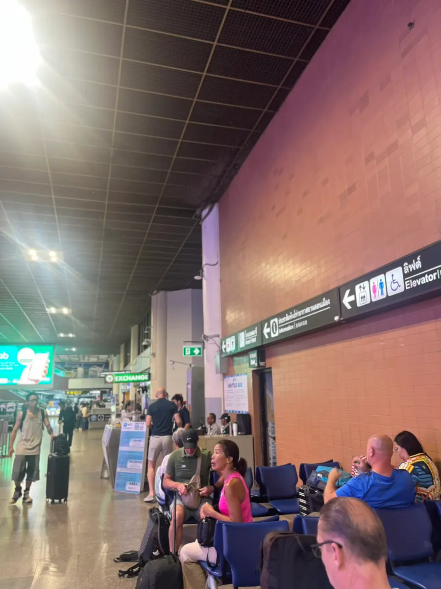 Bangkok to Phuket Flights | Free Shuttle Bus between Don Mueang and Suvarnabhumi Airports | What to do if you miss your flight to Phuket | Bangkok Transit