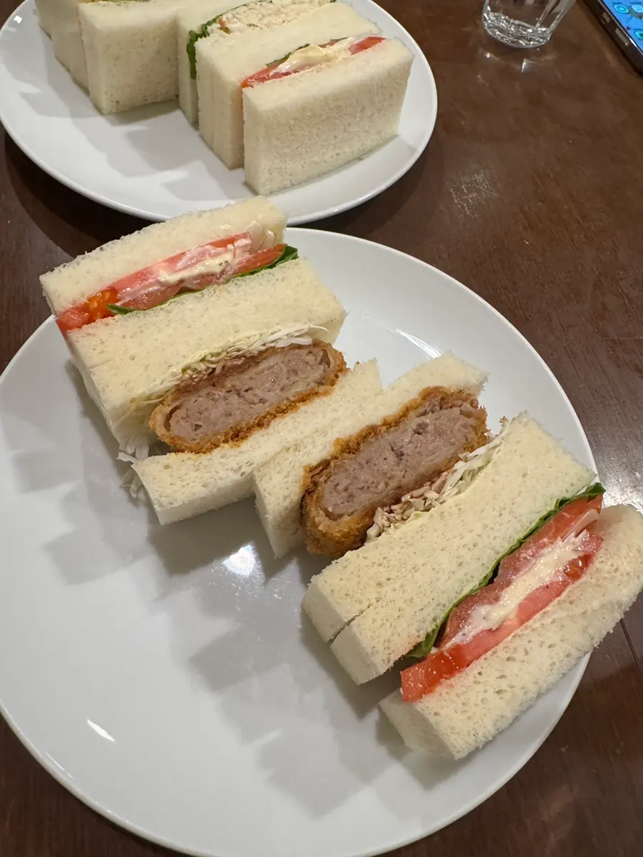 札幌Saera炸肉排三明治近照