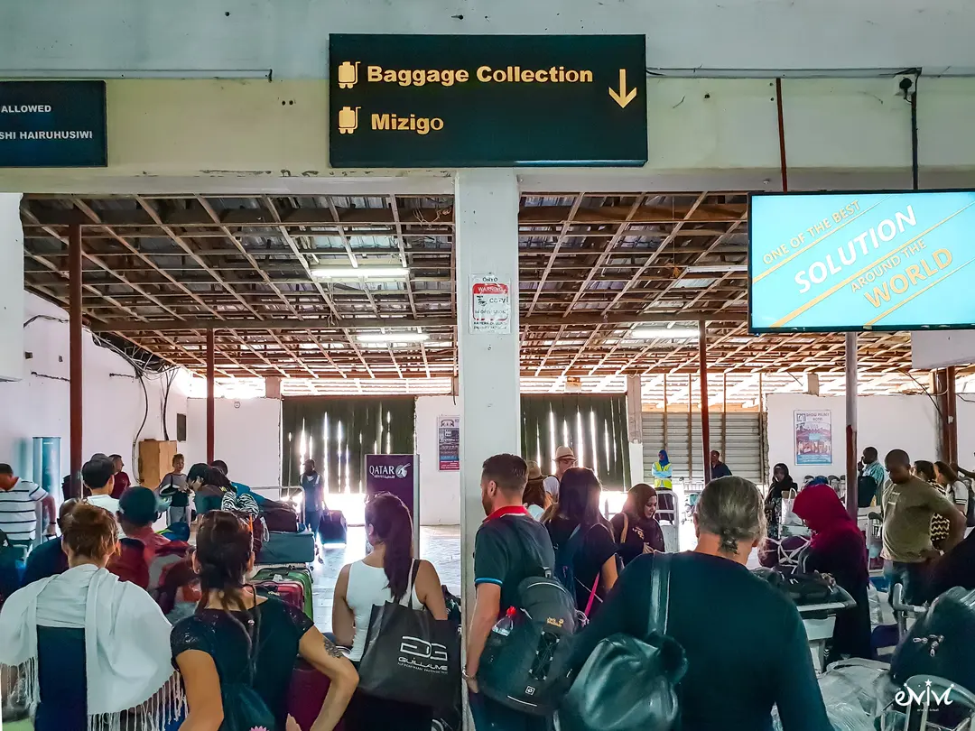 ภาพบรรยากาศที่สนามบินตอนรอรับกระเป๋า