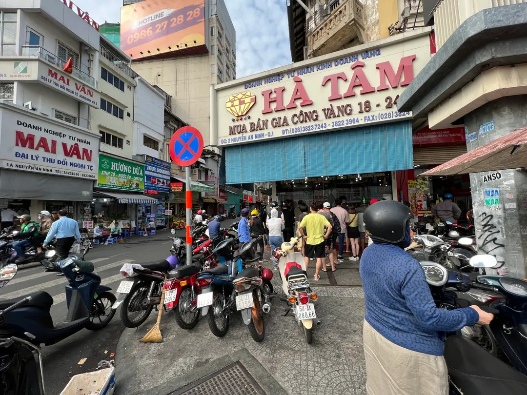 Ben Thanh Market Area