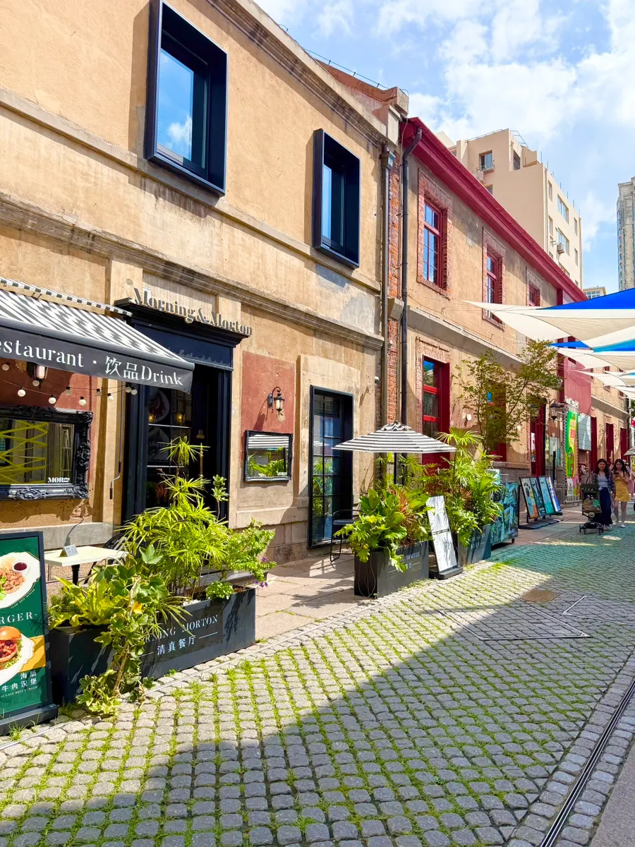 Trendy signs in Yinyu Alley