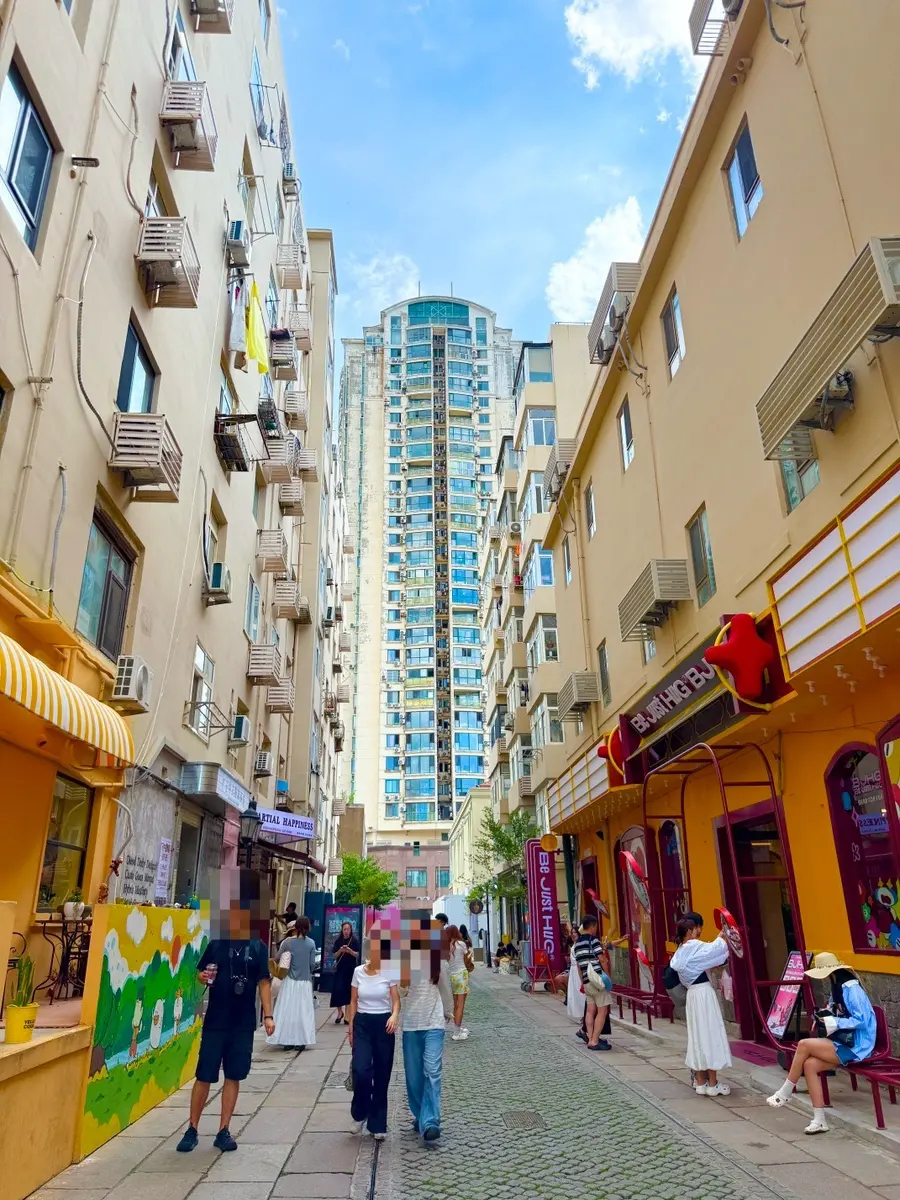 Cool retro vibes in Qingdao