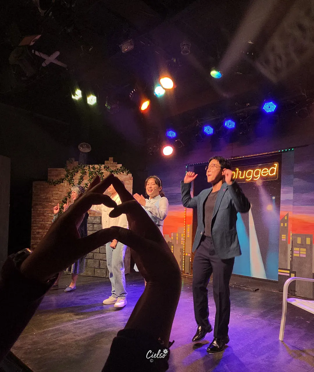 Cast Bowing