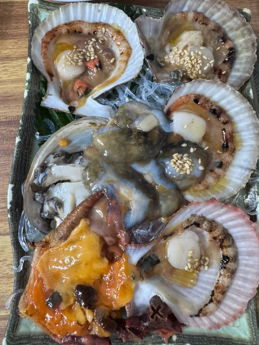 Complimentary seafood platter