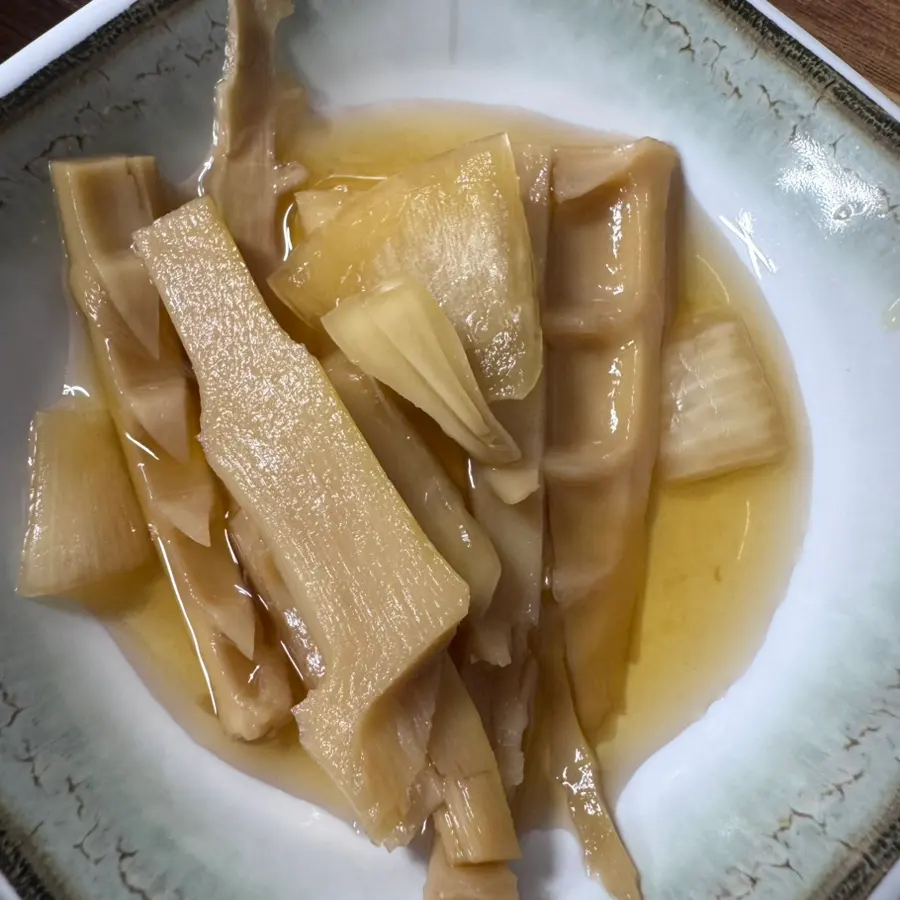 Pickled bamboo shoots