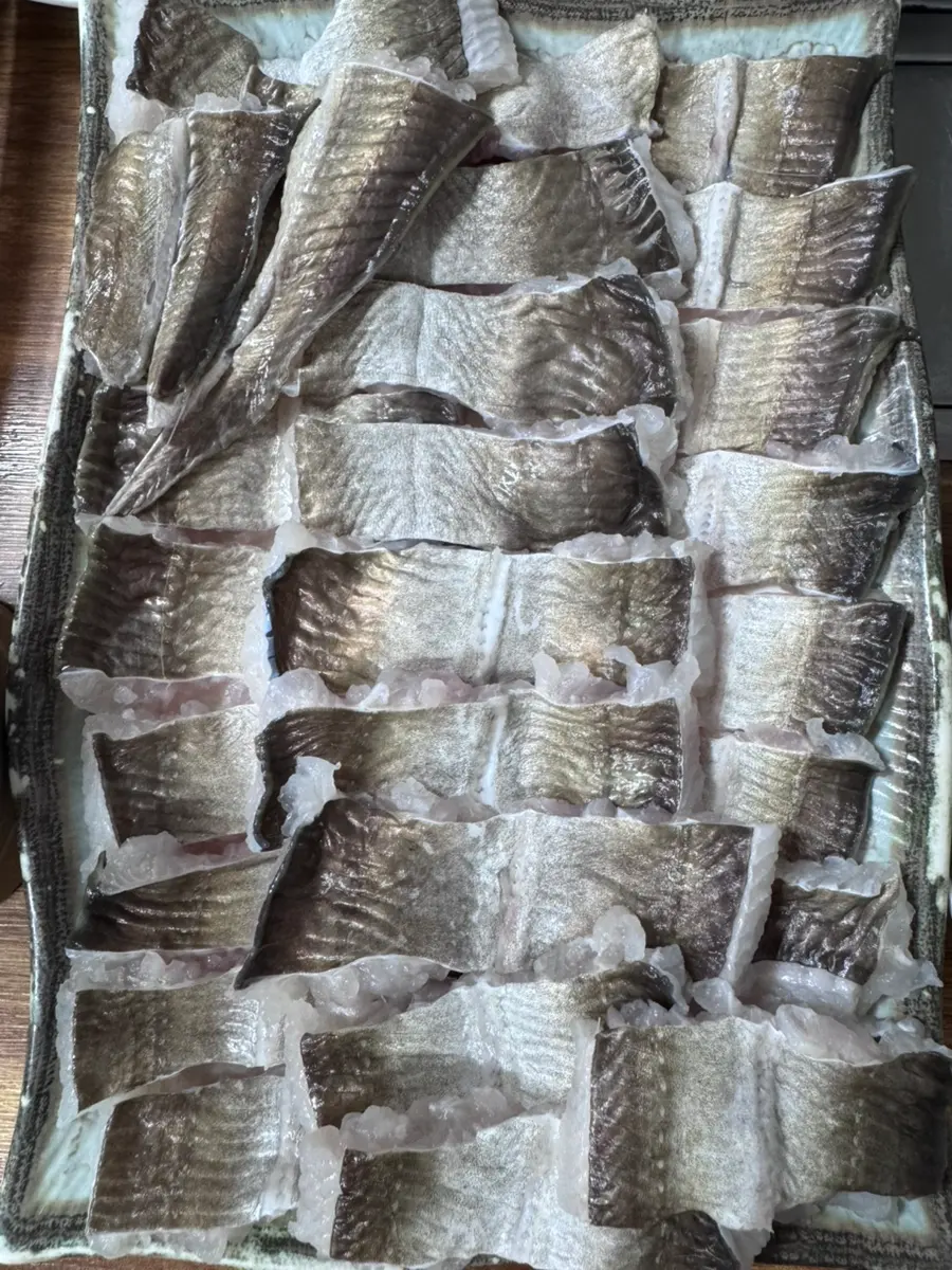 Platter of sliced Hamo