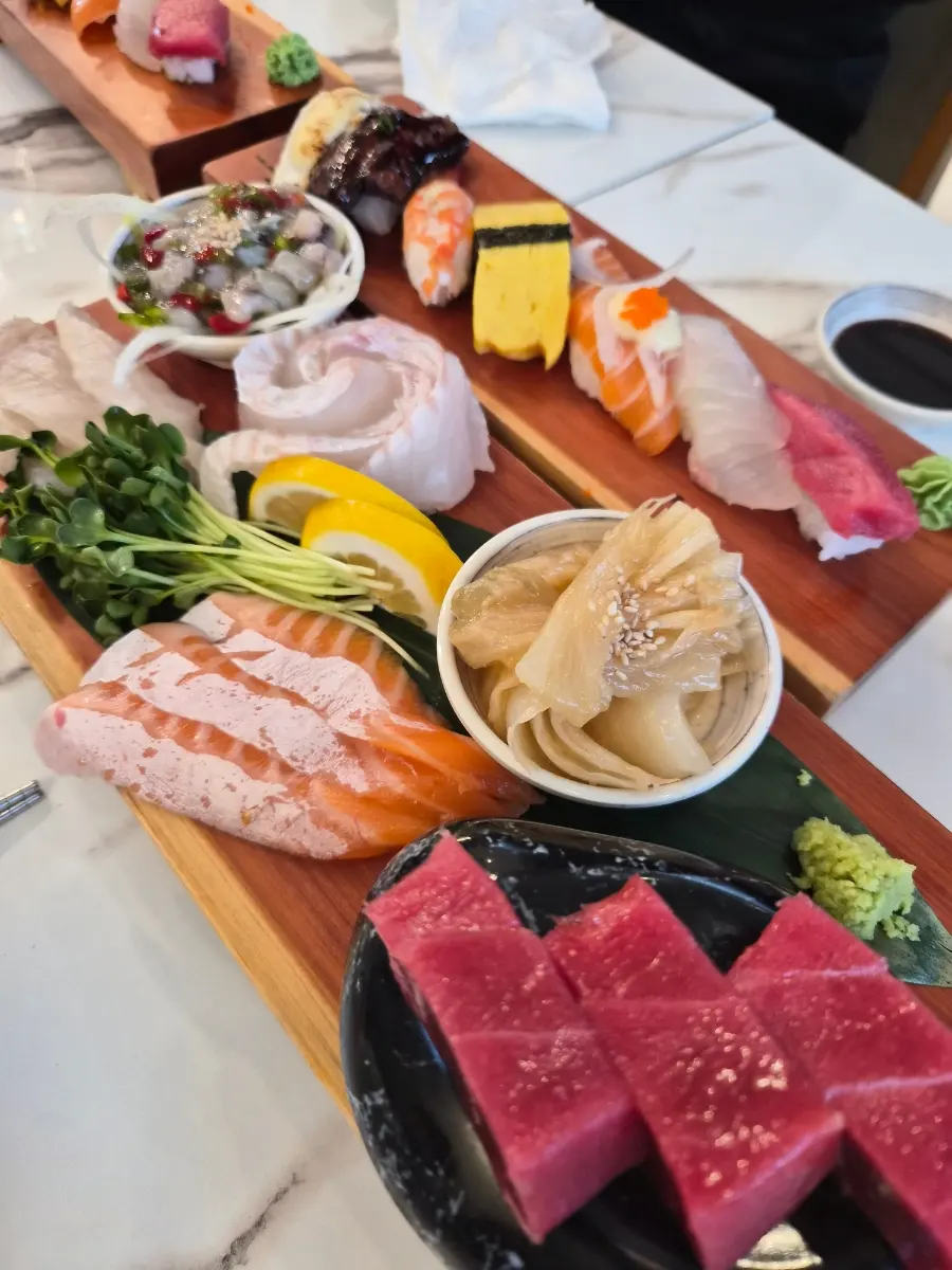 บรรยากาศร้าน Sushi Tora