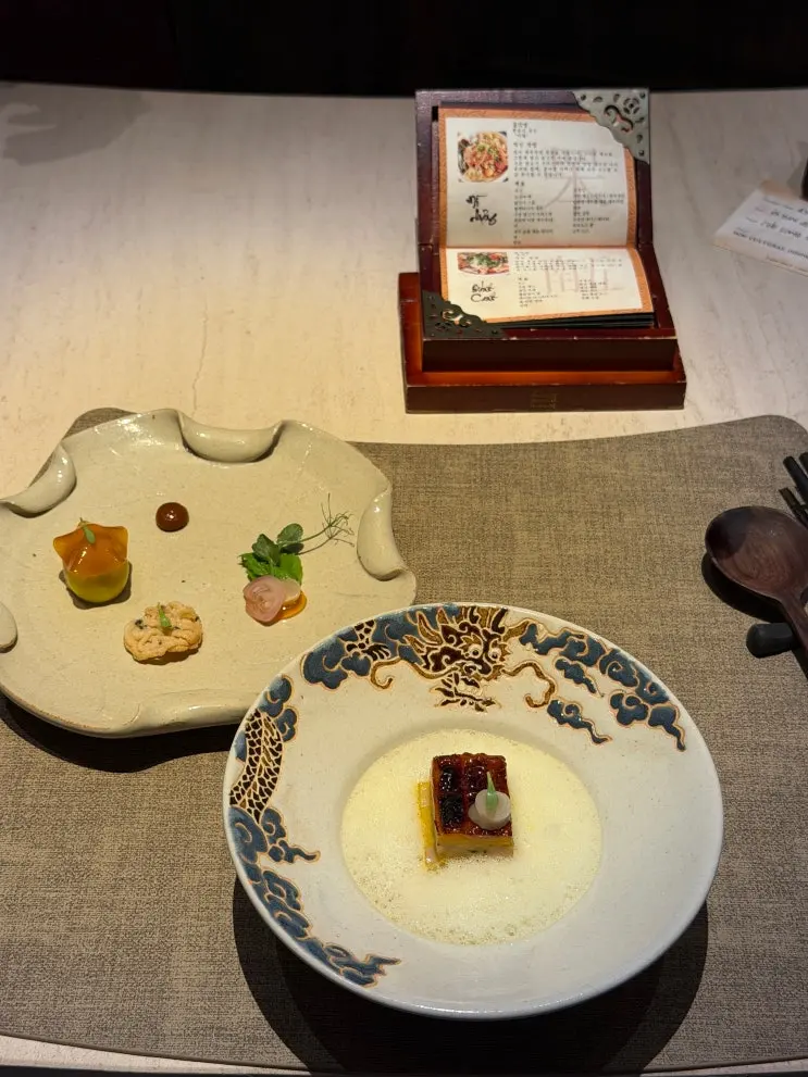 胡志明市週年紀念餐廳 Nom Dining 紅酒搭配 精緻餐飲 米其林美食之旅 真實評價