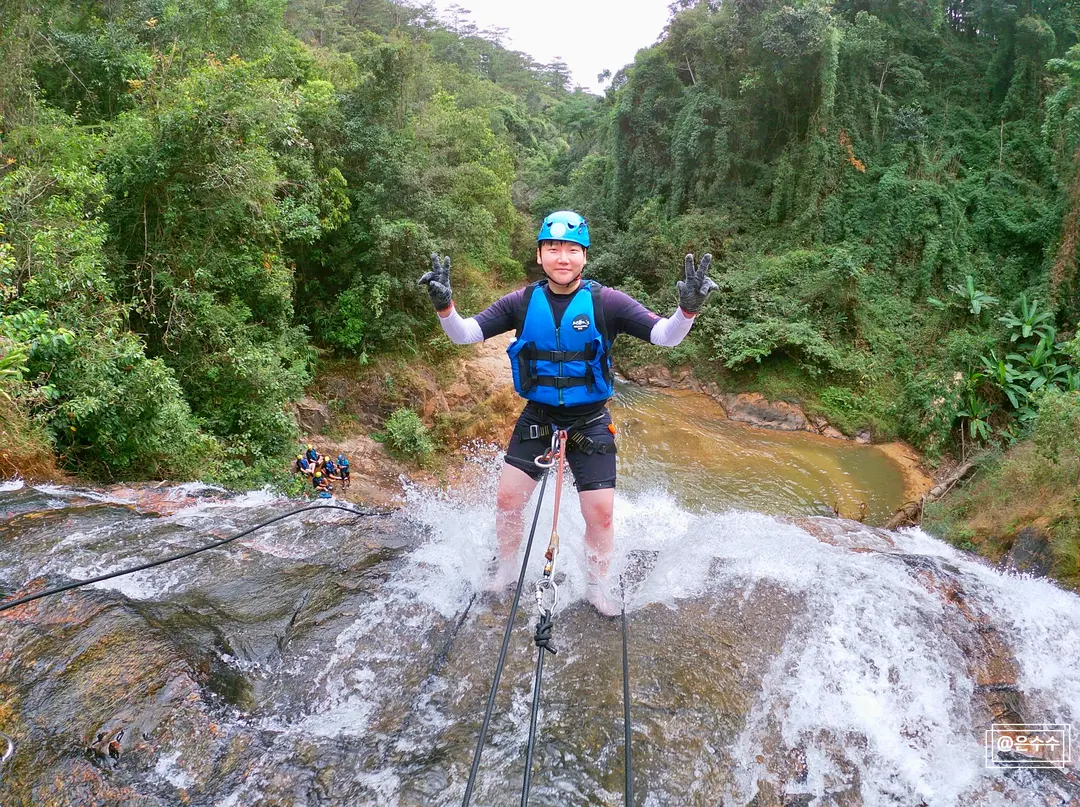 Climbing down the waterfalls