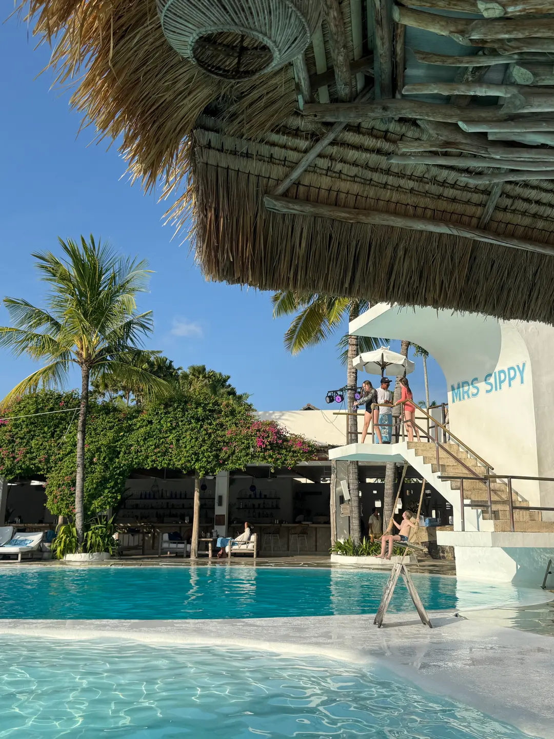 โซน Pool Bar ในน้ำ