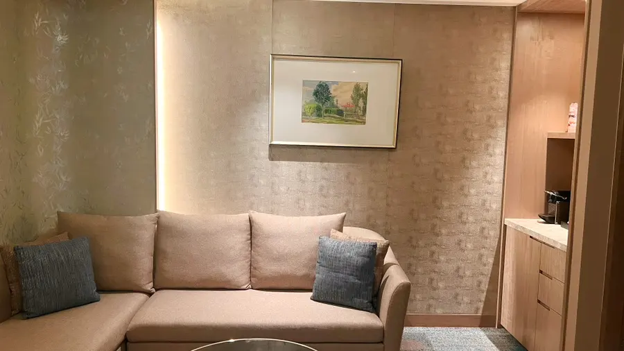 Deluxe Room Interior