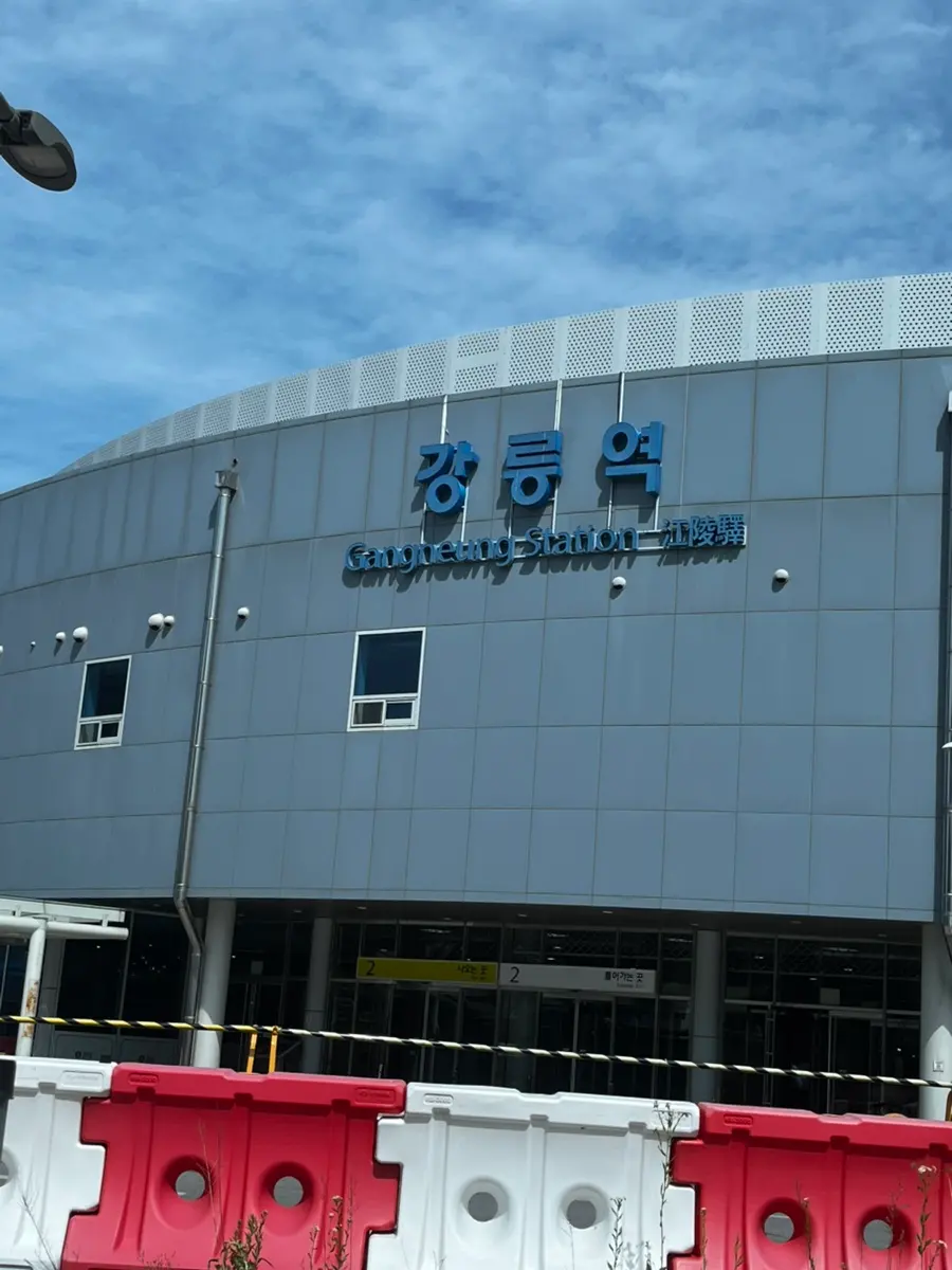 江原道江陵世瑪克酒店 | 海景房心得、游泳池、畫廊雙人房