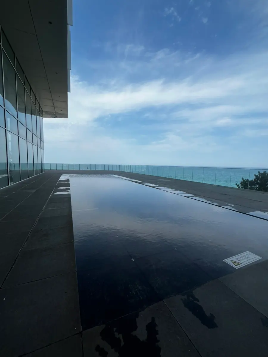 江原道江陵世瑪克酒店 | 海景房心得, 游泳池, 갤러리더블룸