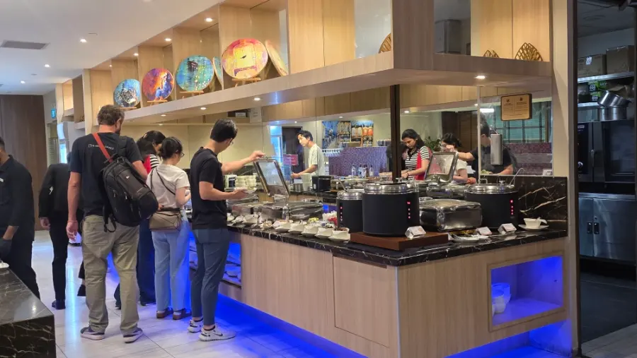 SATS貴賓室熱食區