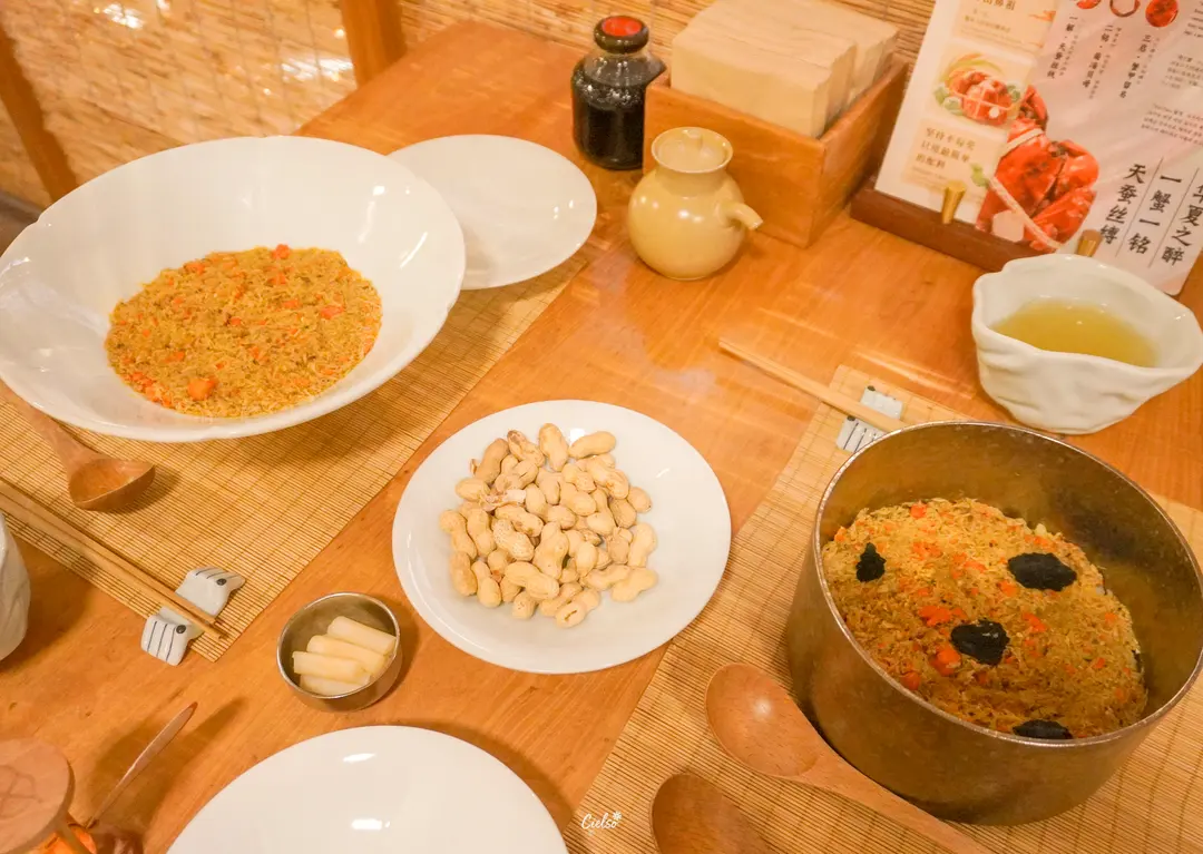 A bowl of famous Shanghai crab noodles