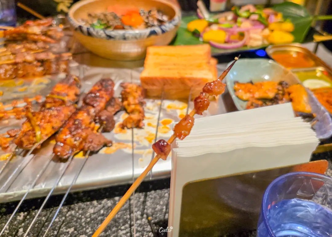 Deliciously seasoned Chinese skewers at Panxiaoshao