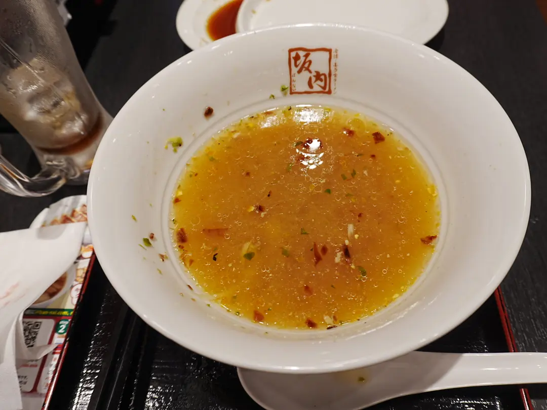Lifting the thick curly noodles