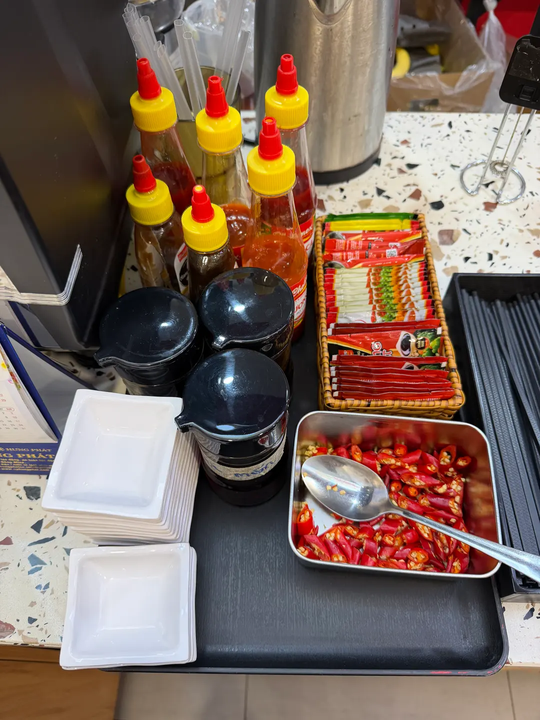 Condiment counter