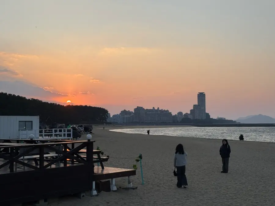 Beautiful sandy shoreline of Momochi Beach