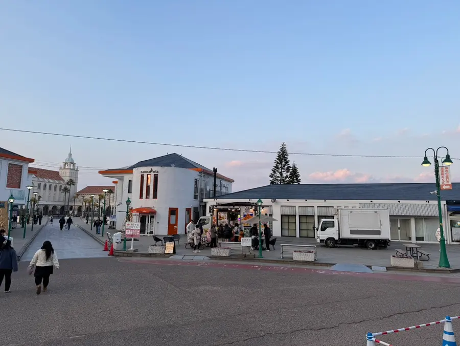 Cozy stalls at Momochi Beach