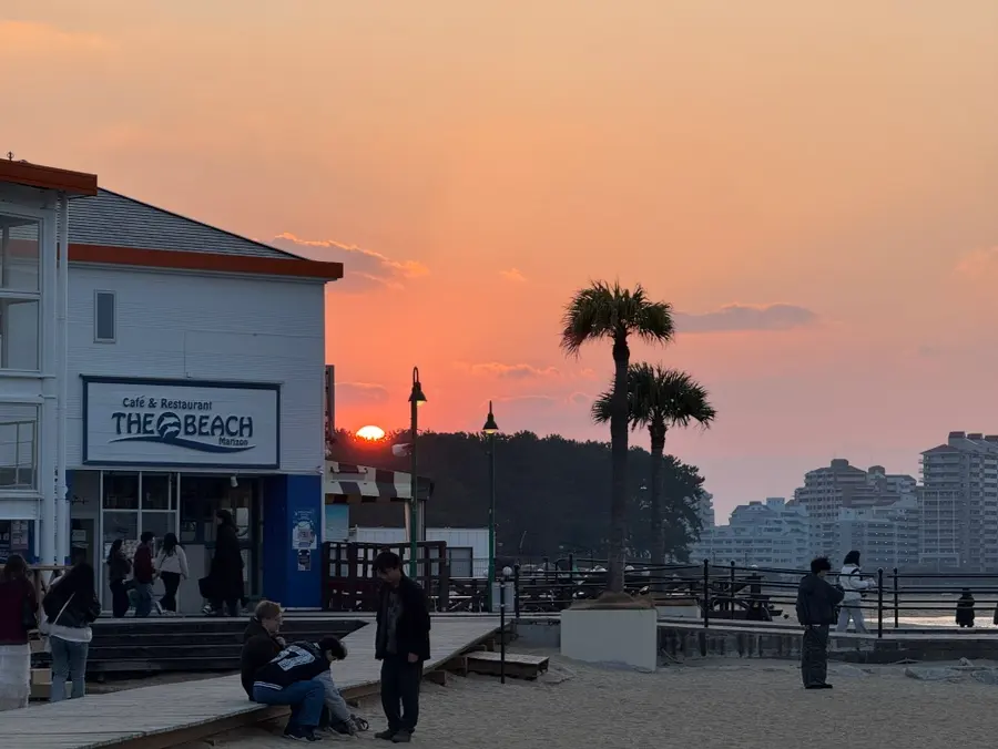 Sunset glow reflecting on the ocean at Momochi