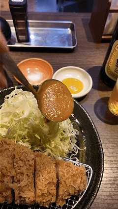 ジューシーなとんかつ