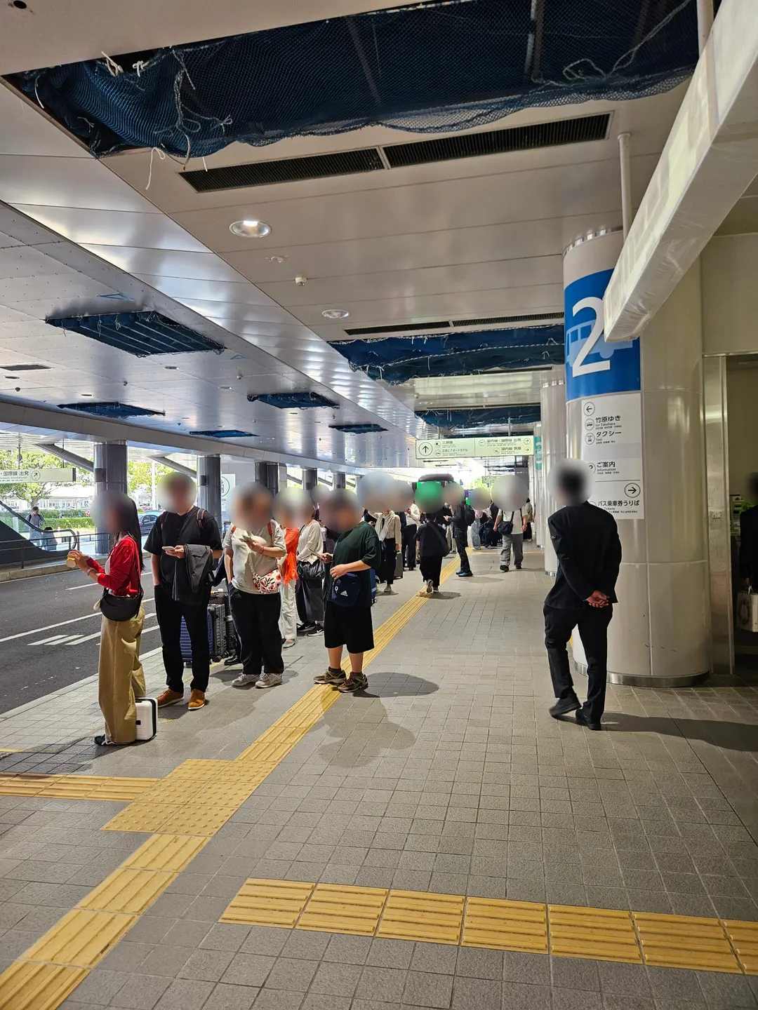 廣島機場巴士排隊人潮