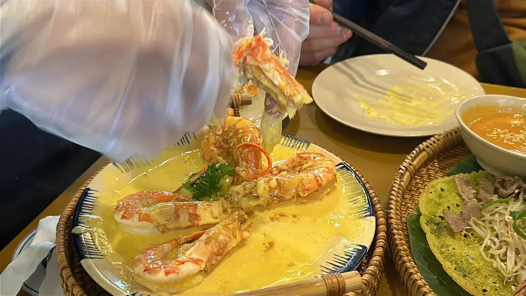 Staff peeling the shrimp