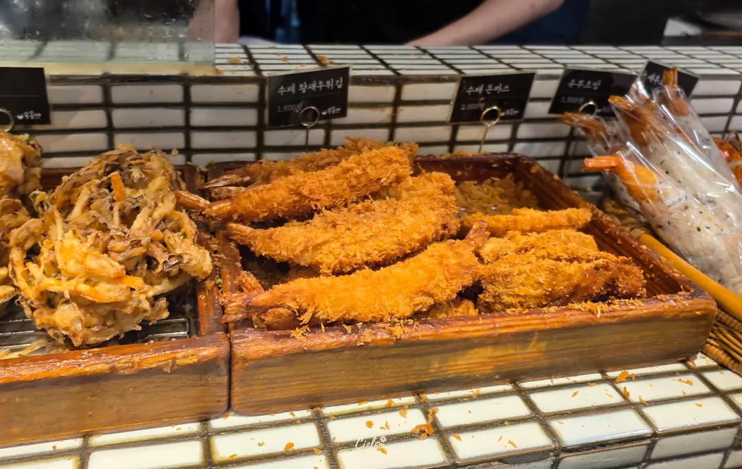 聖心堂烏冬屋炸物