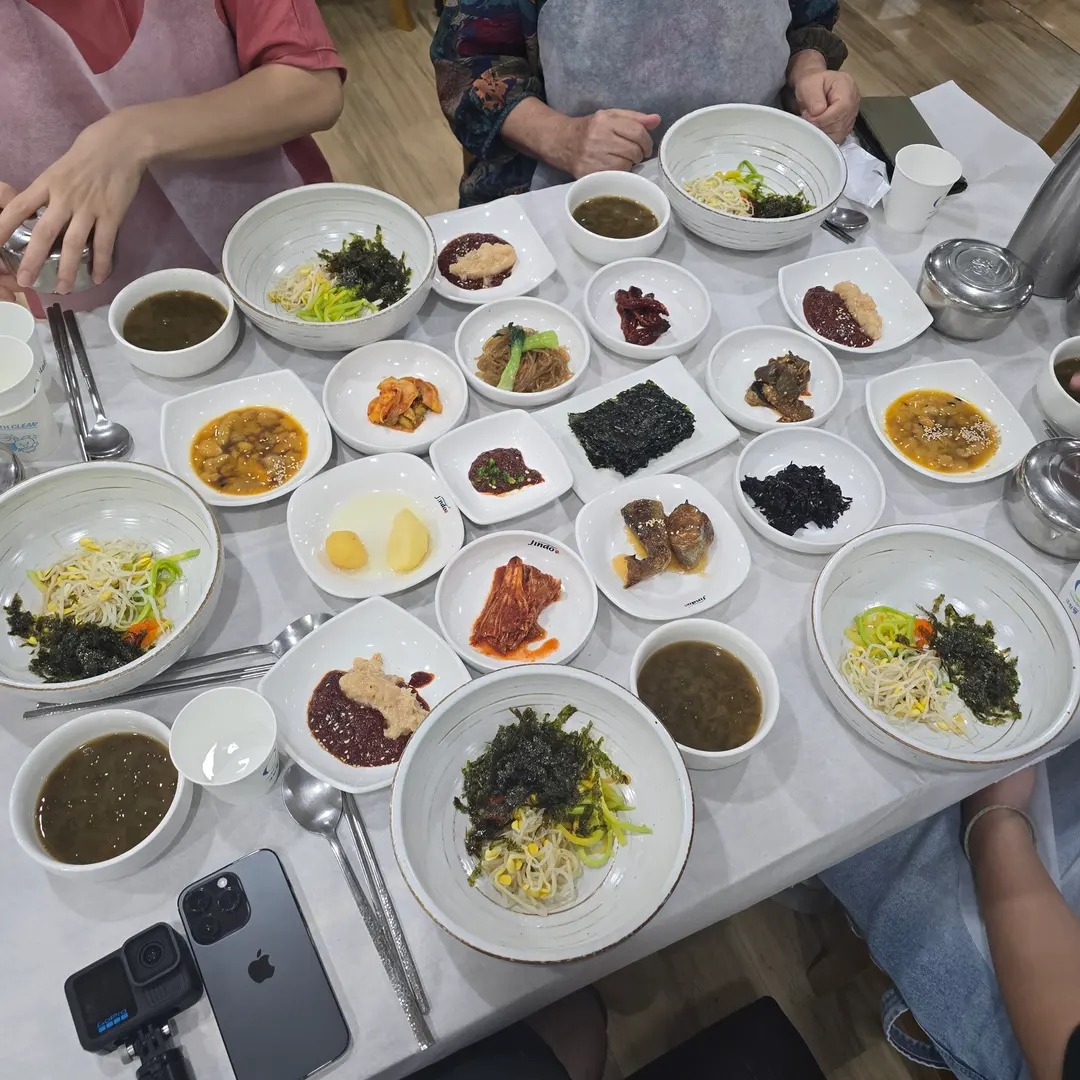 Full Table Setting