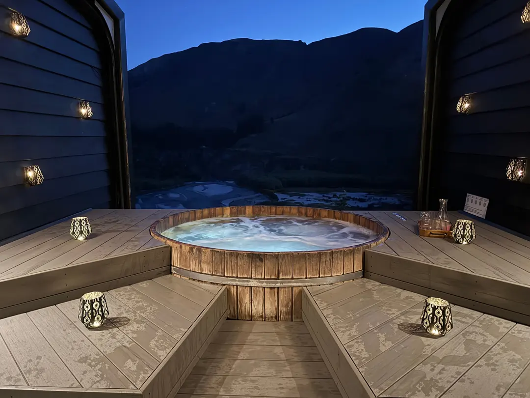 Onsen Hot Pools เดือนพฤศจิกายน 22:00 น.