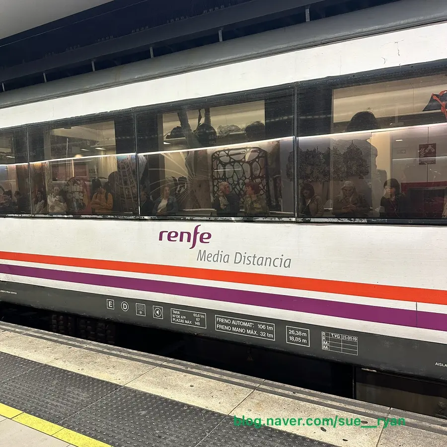바르셀로나 기차 renfe