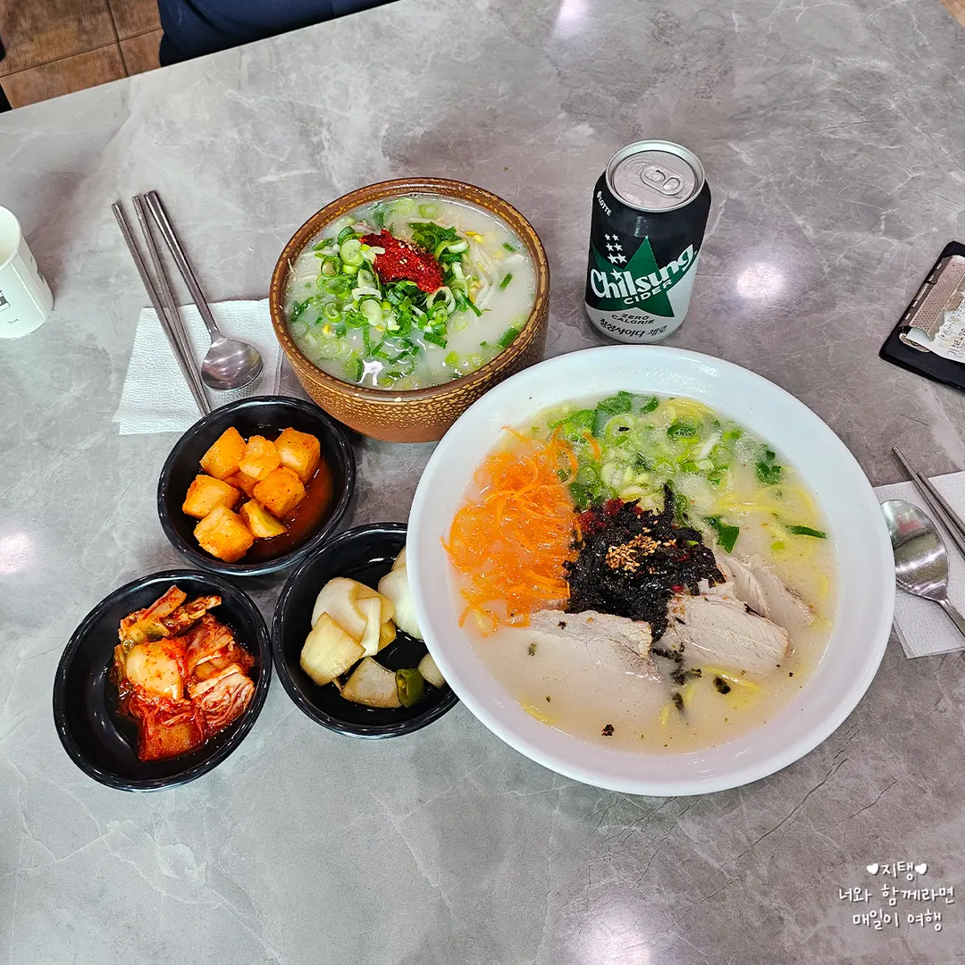 Samdae Guksu Hoegwan, right in front of the Jeju Folklore and Natural History Museum