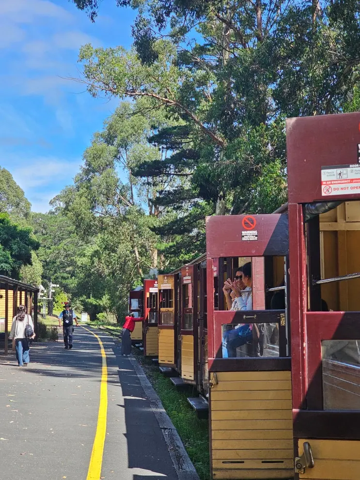 แนะนำสภาพอากาศ การแต่งกาย และที่พักในเมลเบิร์น เดือนสิงหาคม-กันยายน | CBD Southbank St Kilda