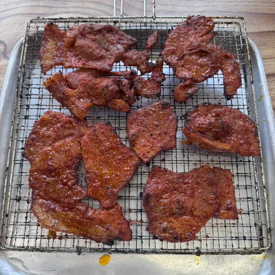 Gomgol Sikdang Charcoal-Grilled Spicy Pork Plate