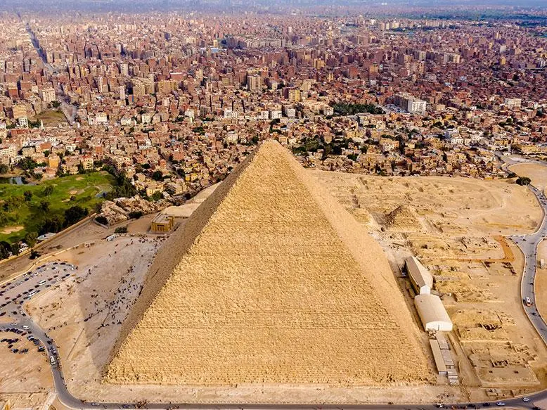Ⓒegymonuments